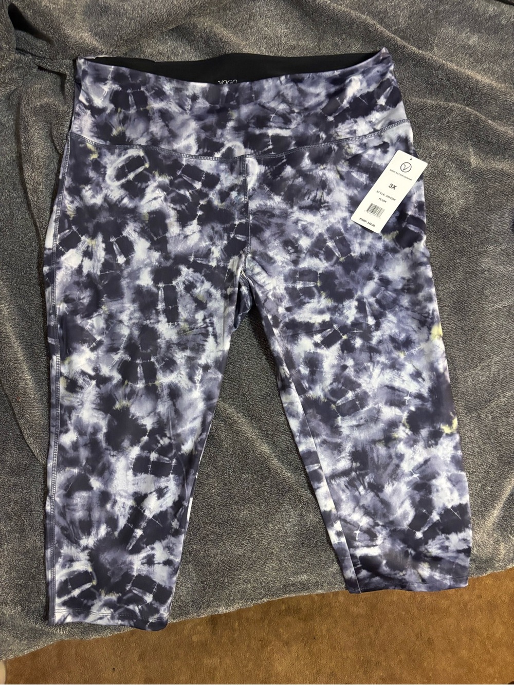 VOGO Athletica Blue & White Tie-Dye Capri Leggings
